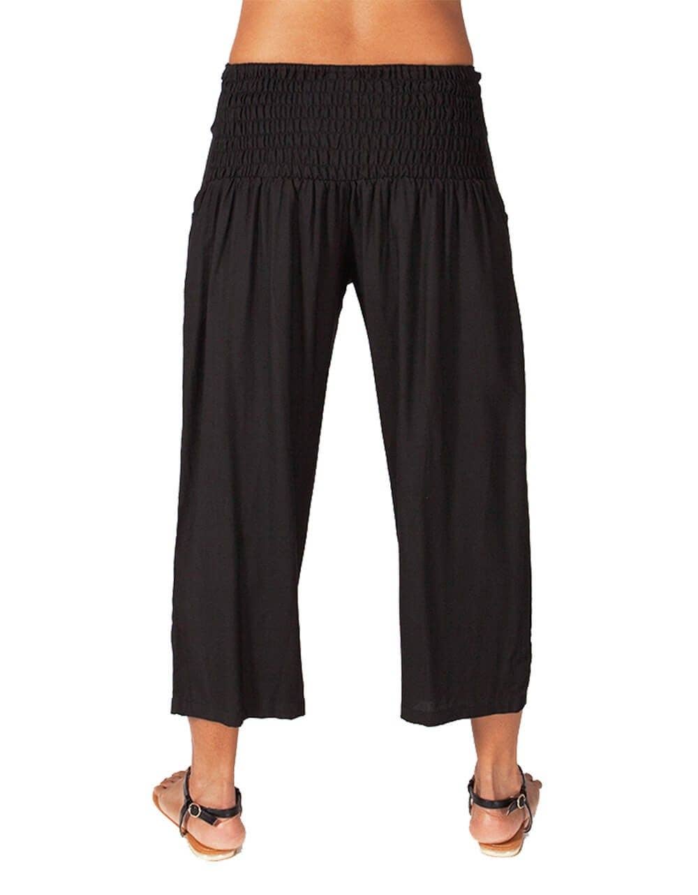 パンツ coyseio DOUBLE CAPRI PANTS BLACK 韓国 COYSEIO(コイセイオ) パンツ(レディース) - 海外通販のBUYMA