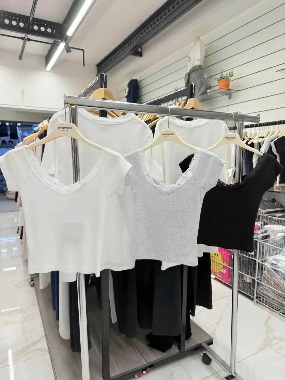 Lace design slim-fit top