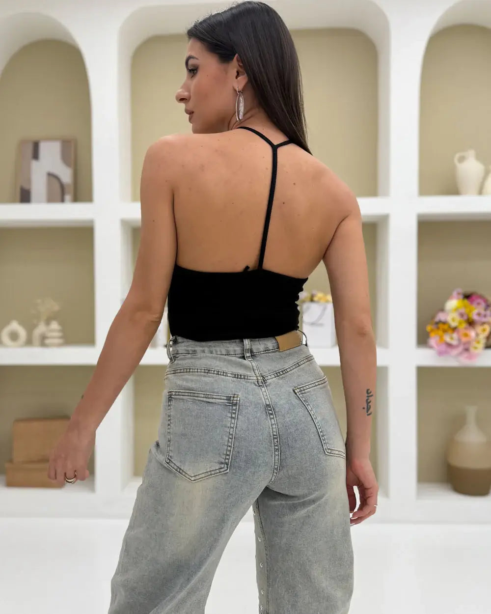 Round neck ribbed top